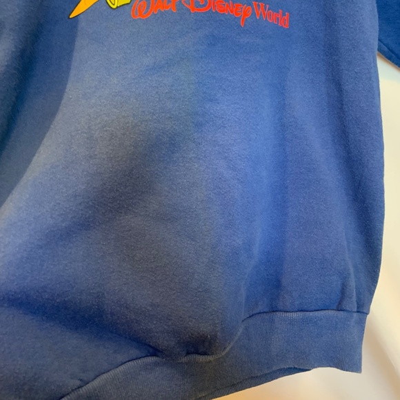 Vintage Walt Disney World Kid's 2000 Character Number Sweater Blue Size XL - Picture 4 of 13